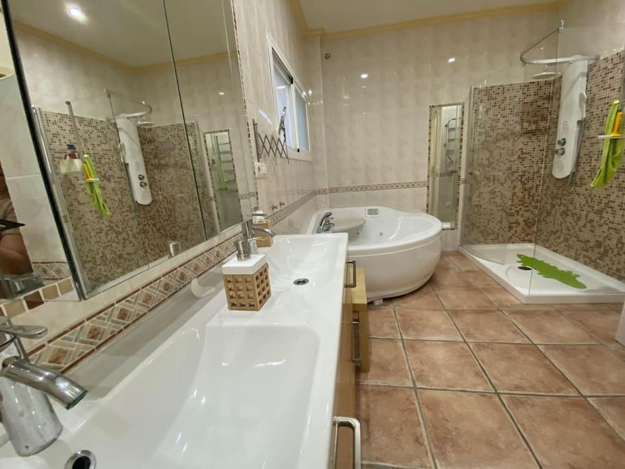 Espectacular Atico Duplex Con 2 Terrazas & Piscina Βίλα Μάλαγα Εξωτερικό φωτογραφία